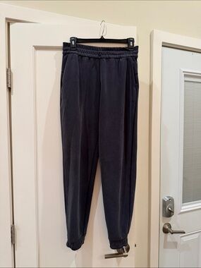 Lululemon soft stream joggers